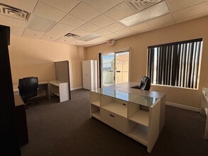 2626 S Rainbow Blvd, Las Vegas, NV for lease Interior Photo- Image 2 of 5
