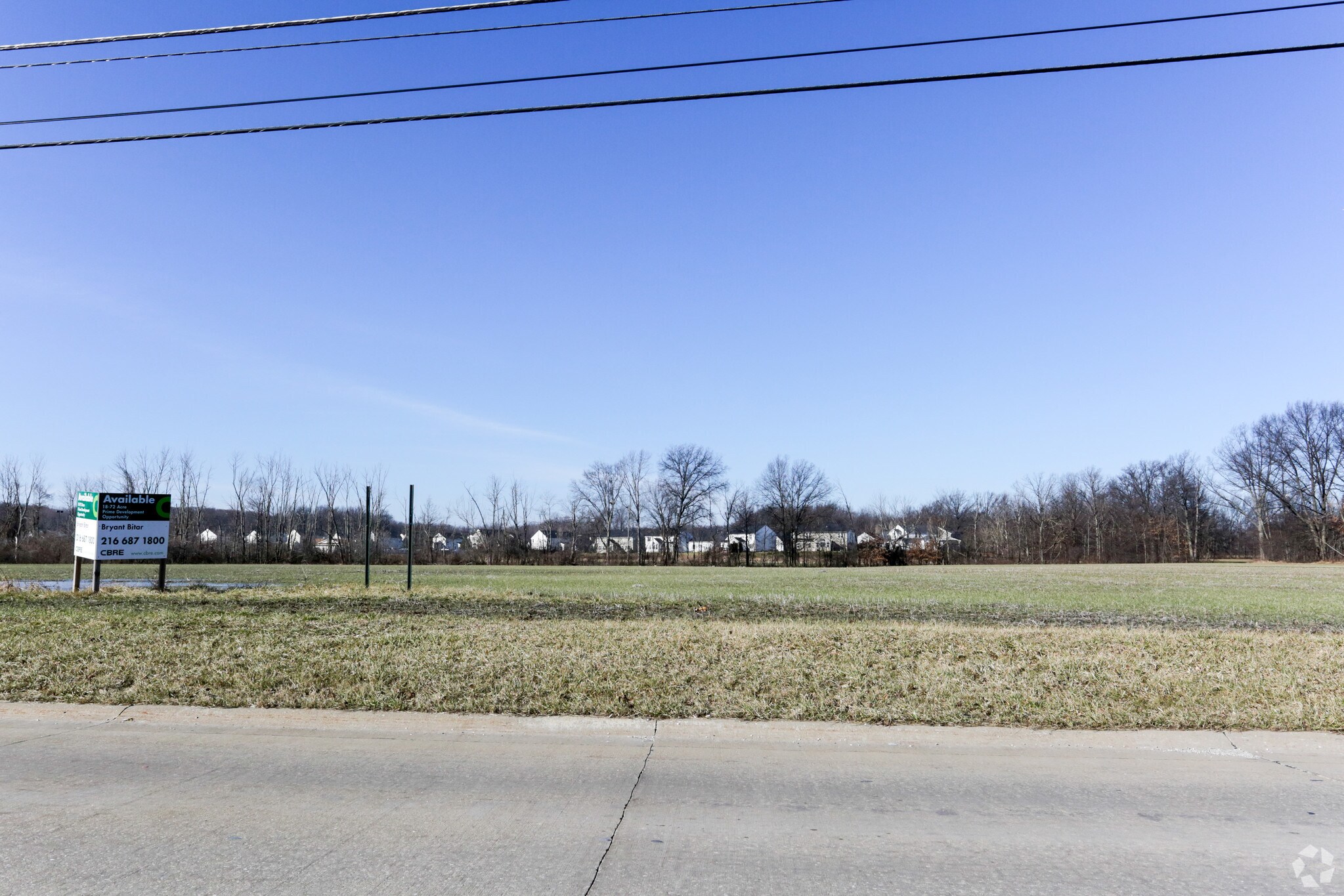 Oak Point Rd, Lorain, OH 44053