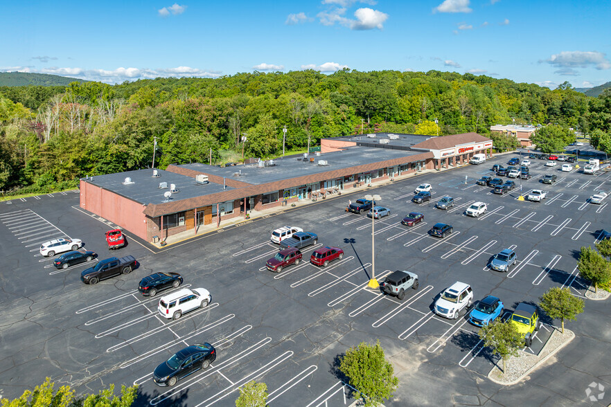 115-129 Skyline Dr, Ringwood, NJ for lease - Building Photo - Image 1 of 8