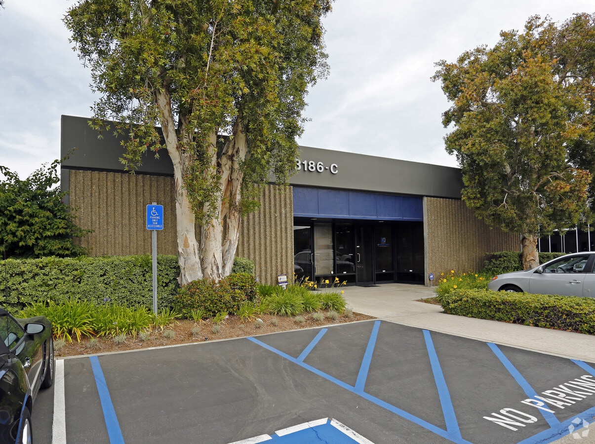 3186 Airway Ave, Costa Mesa, CA 92626