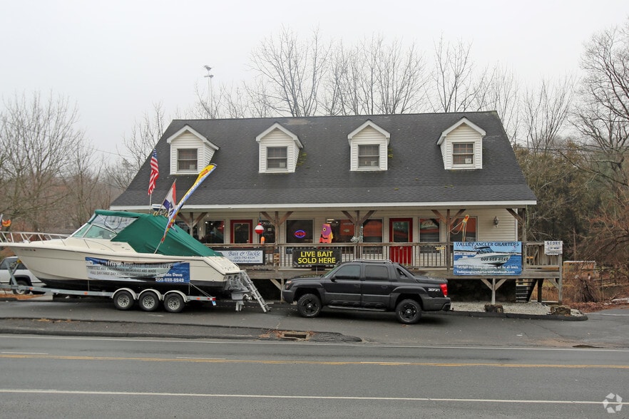 52 Padanaram Rd, Danbury, CT for sale - Building Photo - Image 2 of 10