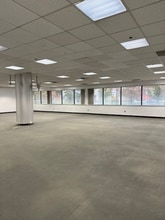 950 Stephenson Hwy, Troy, MI for lease Interior Photo- Image 2 of 2