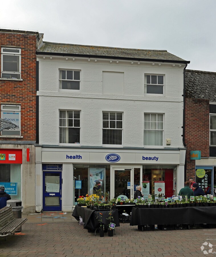 27-27A High St, Andover, SP10 1LJ | LoopNet