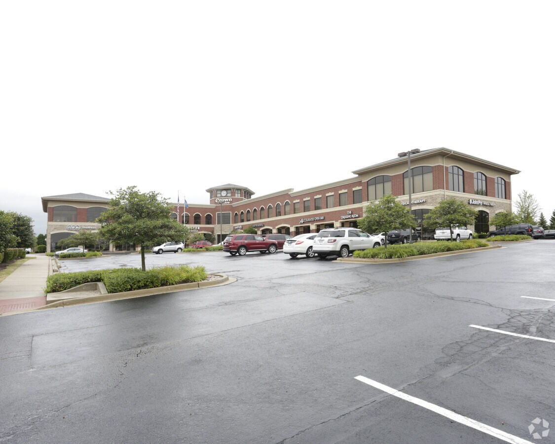 9645 LincolnWay Ln, Frankfort, IL 60423 The Crown Centre