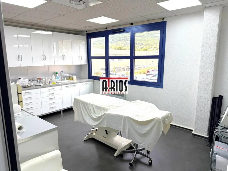 Office in La Valette-du-Var for sale - Interior Photo - Image 3 of 9