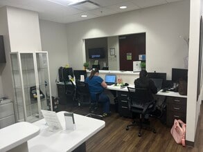 6056 Boynton Beach Blvd, Boynton Beach, FL for lease Interior Photo- Image 2 of 6