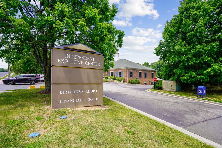 12737 Directors Loop, Woodbridge, VA for sale - Building Photo - Image 1 of 1