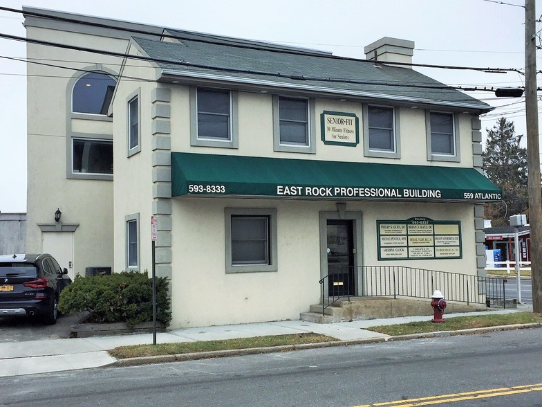 559 Atlantic Ave, East Rockaway, NY for lease - Building Photo - Image 2 of 9