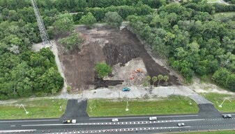 1359 US Highway 301 N, Lawtey FL - Parking Garage