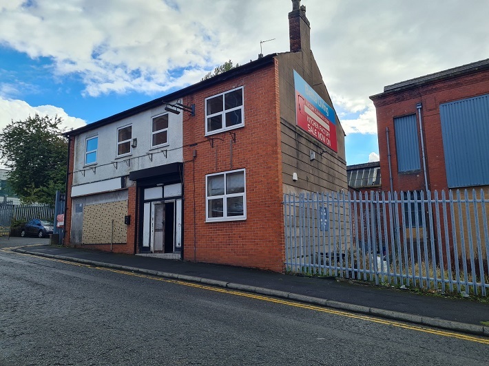 5 Charles St, Oldham for sale - Primary Photo - Image 1 of 1