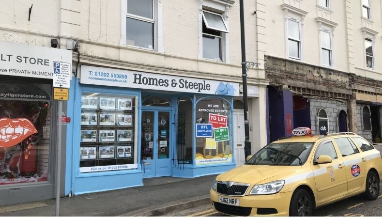 28 The Triangle, Bournemouth for sale Primary Photo- Image 1 of 1