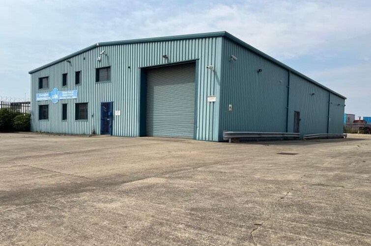 Lingfield Way, Darlington for sale - Primary Photo - Image 1 of 1