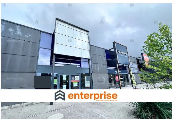 Retail in Arras for lease - Building Photo - Image 1 of 1