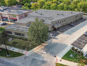 3924 W Devon Ave, Lincolnwood, IL - aerial  map view - Image1