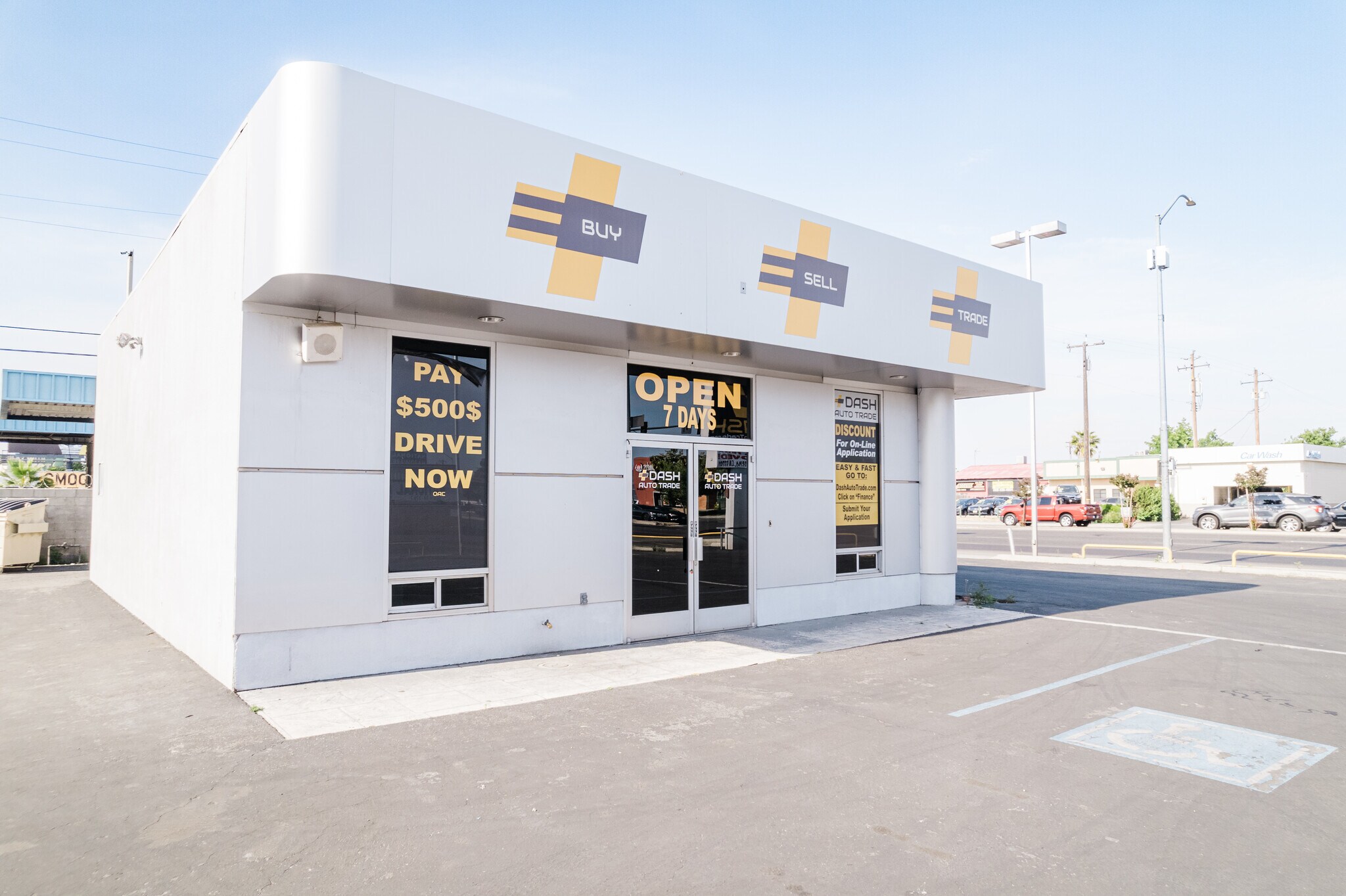 7205 N Blackstone Ave, Fresno, CA for sale Building Photo- Image 1 of 1