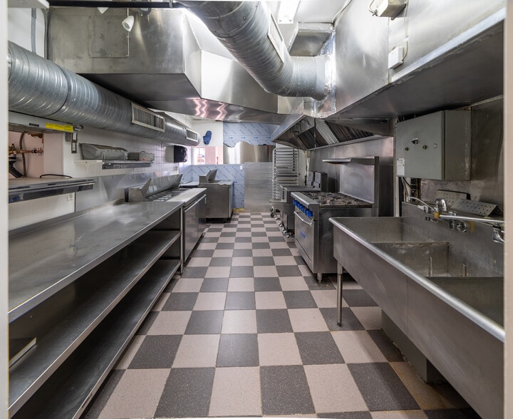 15475 Marine Dr, White Rock, BC for lease - Building Photo - Image 3 of 20