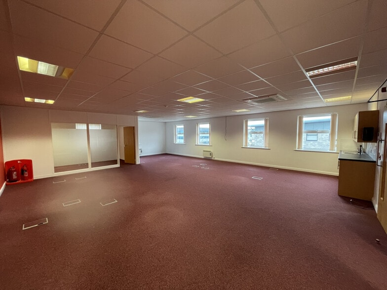 Abercrombie Ct, Westhill for lease - Interior Photo - Image 2 of 5