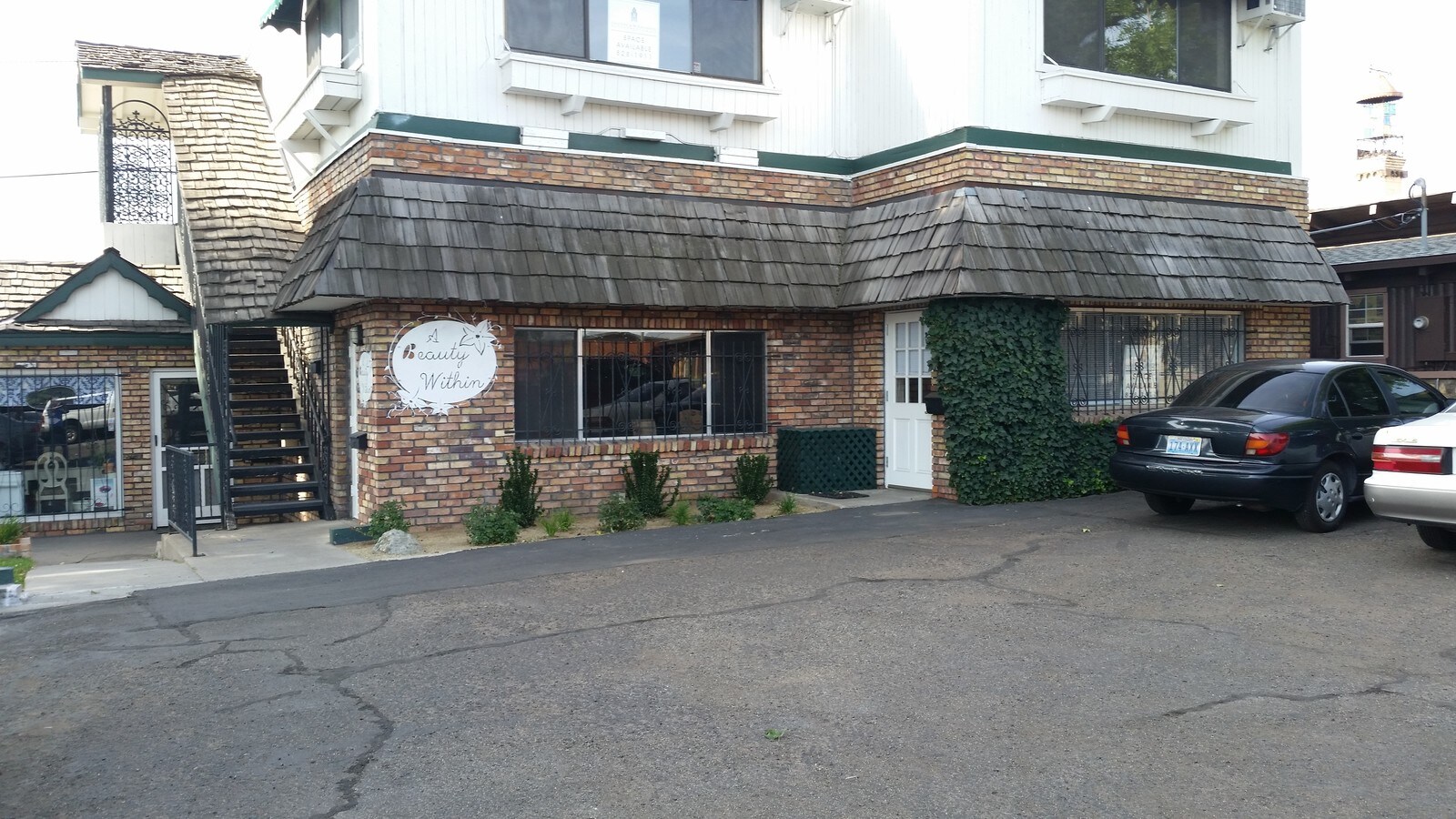 2030 Hillcrest Dr, Reno, NV 89509