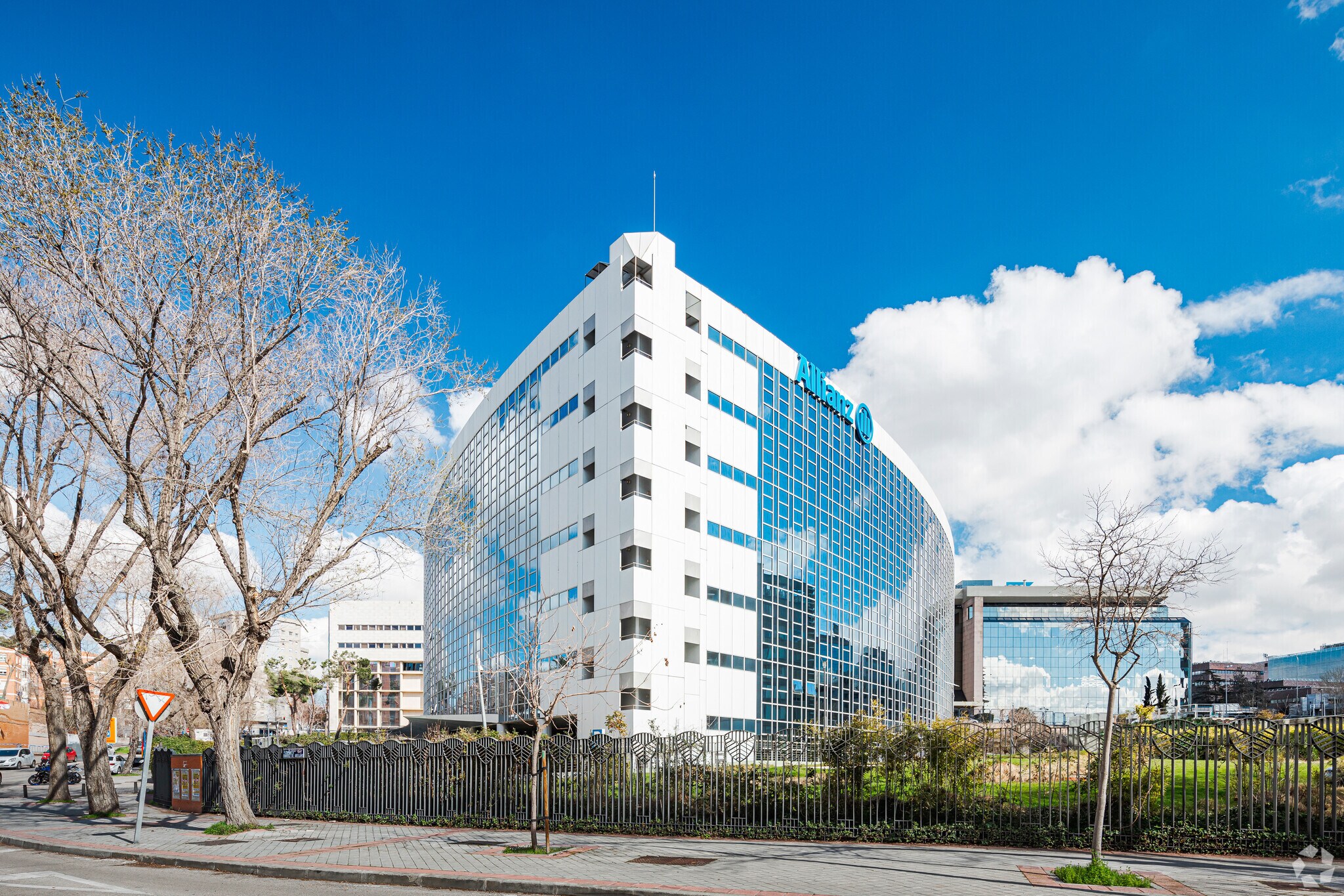 Calle Ramírez de Arellano, 35, Madrid, Madrid for sale Primary Photo- Image 1 of 1