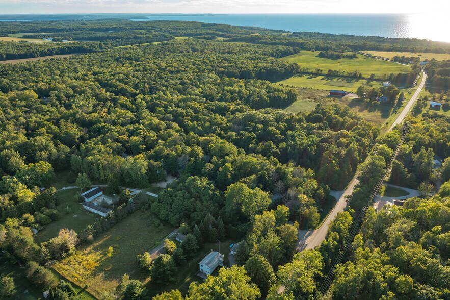 5707 W Carlsville Rd, Sturgeon Bay, WI 54235