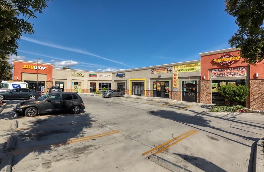 10118 San Fernando Rd, Pacoima, CA for lease - Building Photo - Image 2 of 6