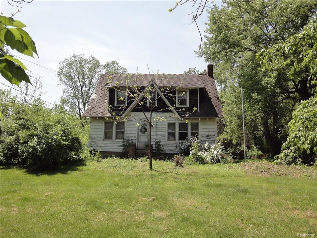 9746 Rawsonville Rd, Belleville, MI 48111