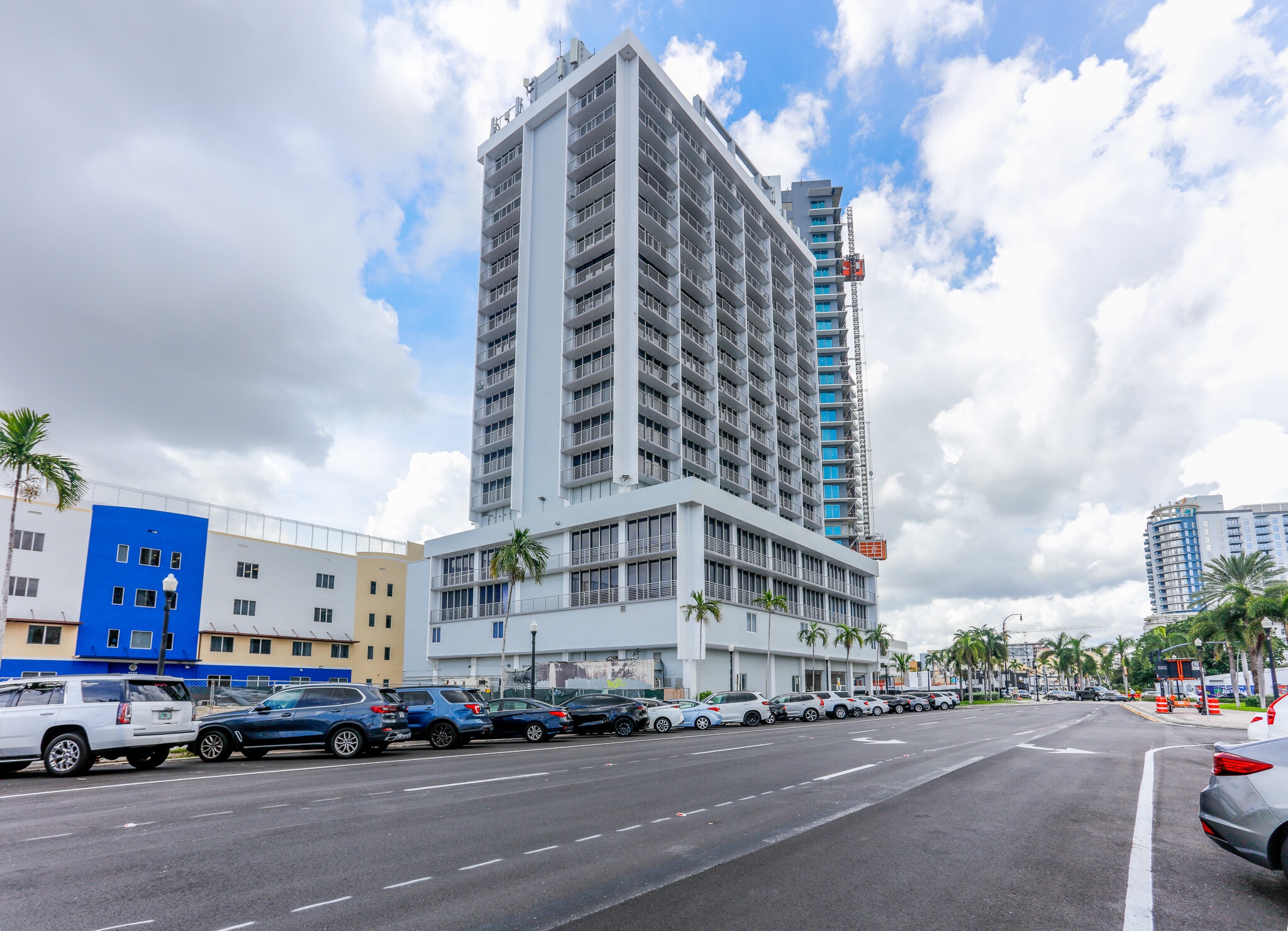 1720 Harrison St, Hollywood, FL for lease Building Photo- Image 1 of 32