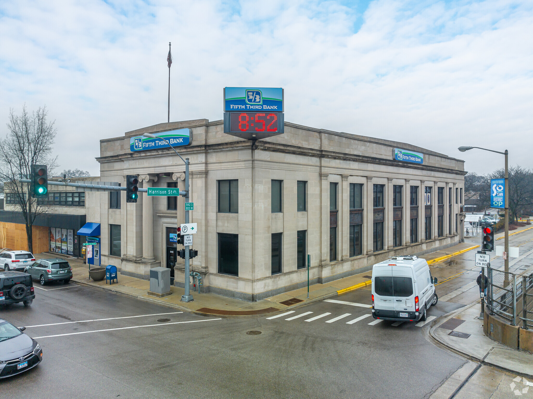 840 S Oak Park Ave, Oak Park, IL for lease Building Photo- Image 1 of 9