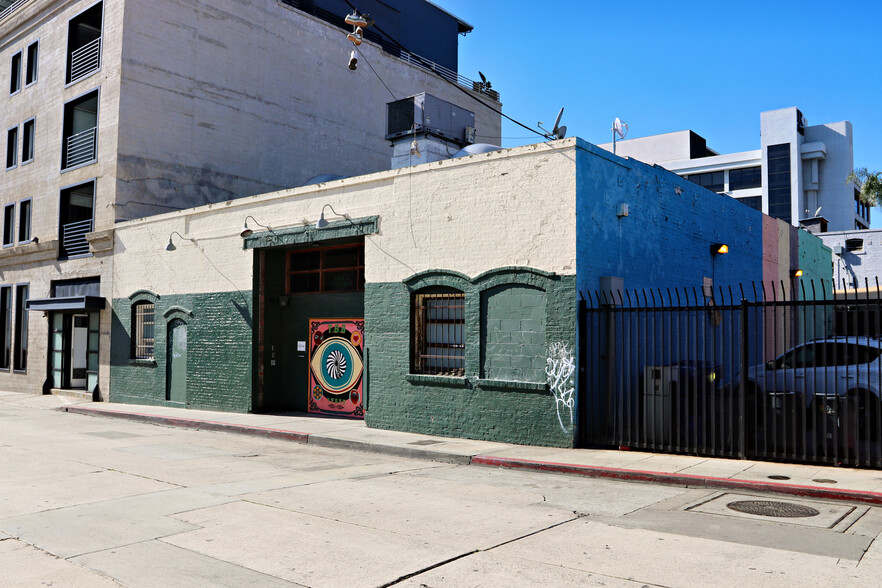 1633 Cosmo St, Los Angeles, CA for lease - Building Photo - Image 2 of 3