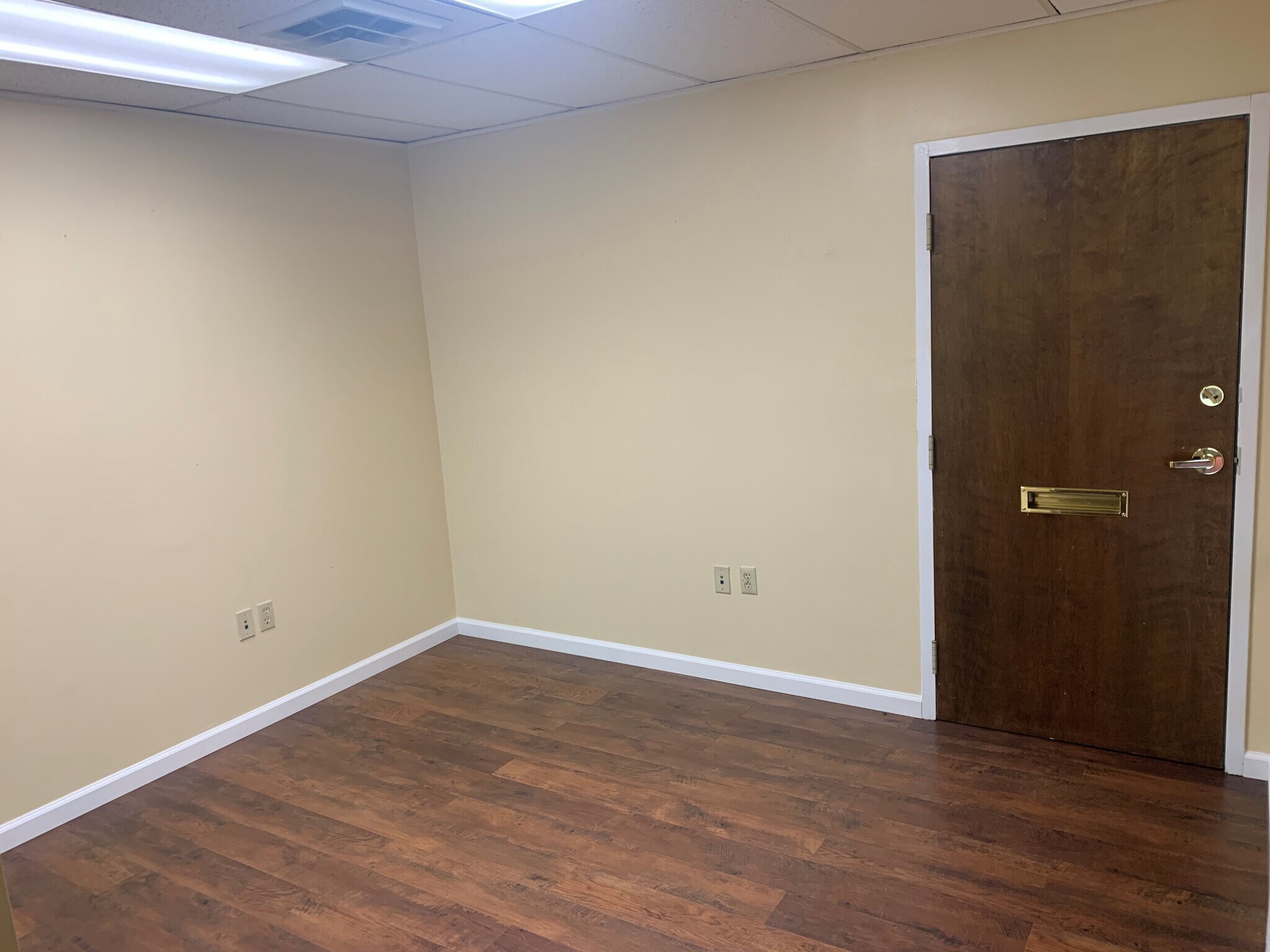 850 Boyce Rd, Bridgeville, PA for lease Interior Photo- Image 1 of 4