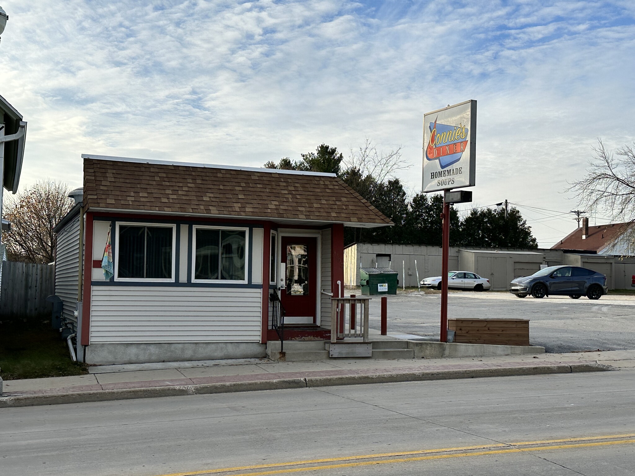 1303 22nd St, Two Rivers, WI for sale Building Photo- Image 1 of 1