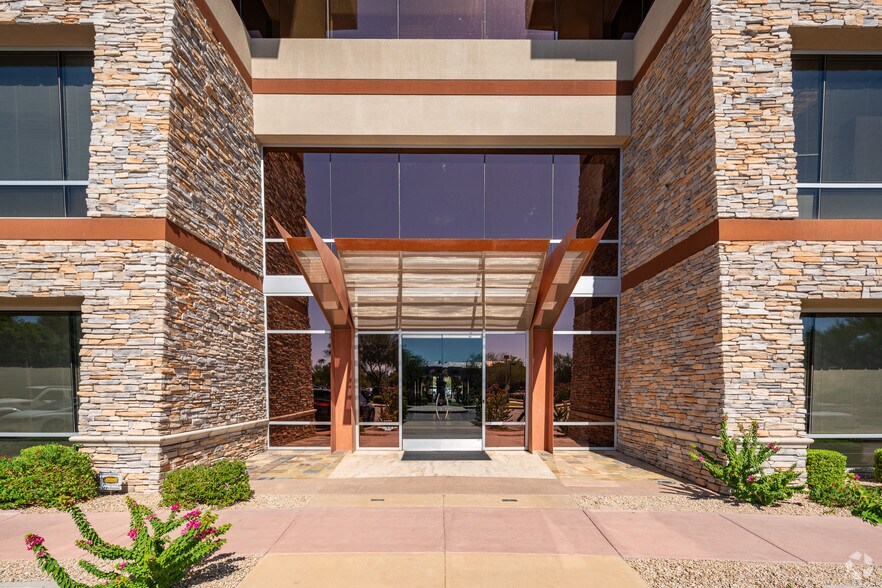 17015 N Scottsdale Rd, Scottsdale, AZ for lease - Building Photo - Image 3 of 8