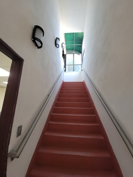 539 E Garvey Ave, Monterey Park, CA for lease - Building Photo - Image 2 of 11