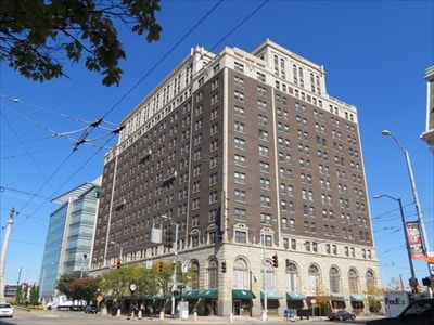210-216 N Main St, Dayton, OH for sale - Building Photo - Image 1 of 1