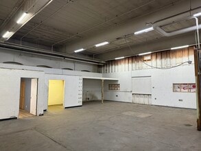 1618-1620 Central Ave NE, Minneapolis, MN for lease Interior Photo- Image 2 of 9