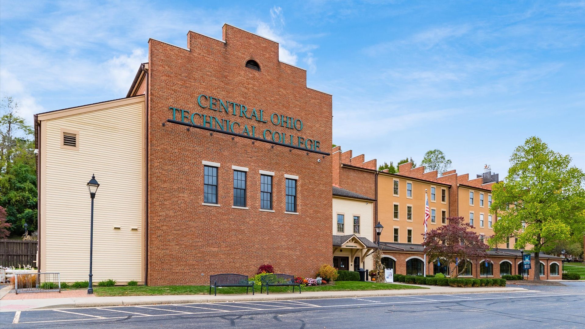 200 N Whitewoman St, Coshocton, OH for lease Building Photo- Image 1 of 56