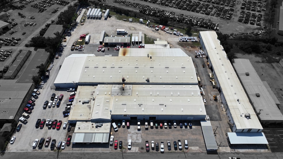 5936 Eden Dr, Haltom City, TX for sale - Building Photo - Image 3 of 11