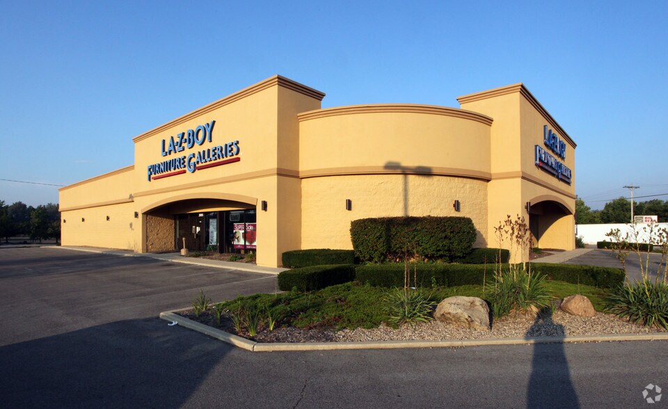 2885 S Hamilton Rd, Columbus, OH 43232