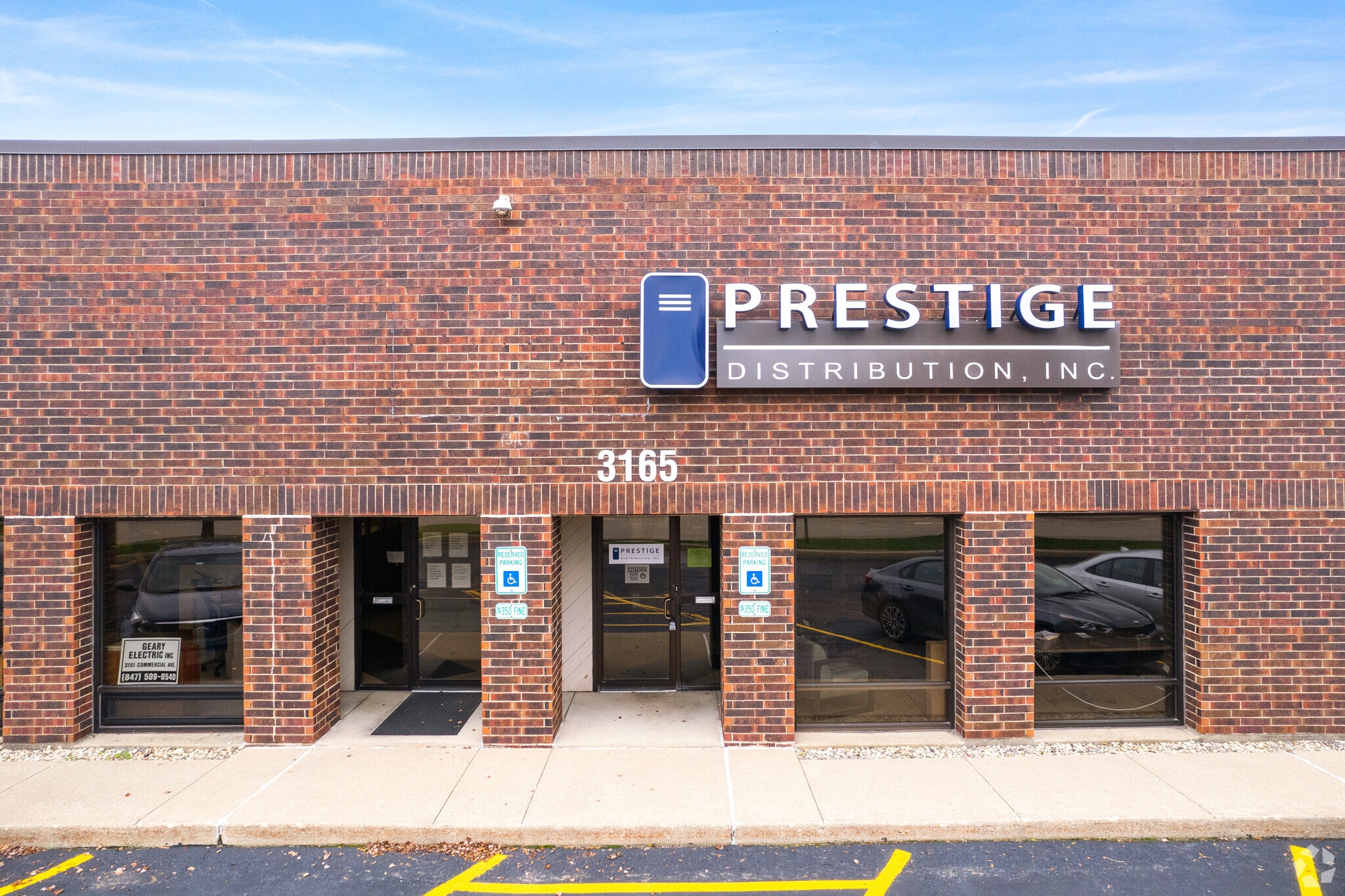 3151-3165 Commercial Ave, Northbrook, IL for lease Primary Photo- Image 1 of 8