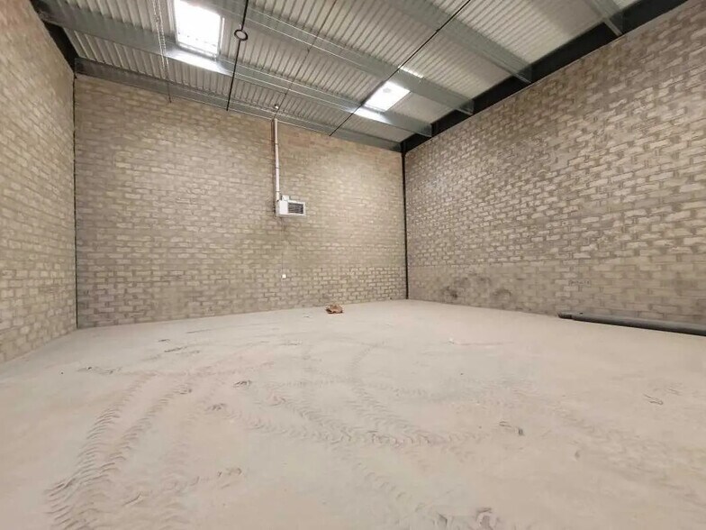 Flex in Corbeil-Essonnes for lease - Building Photo - Image 2 of 6