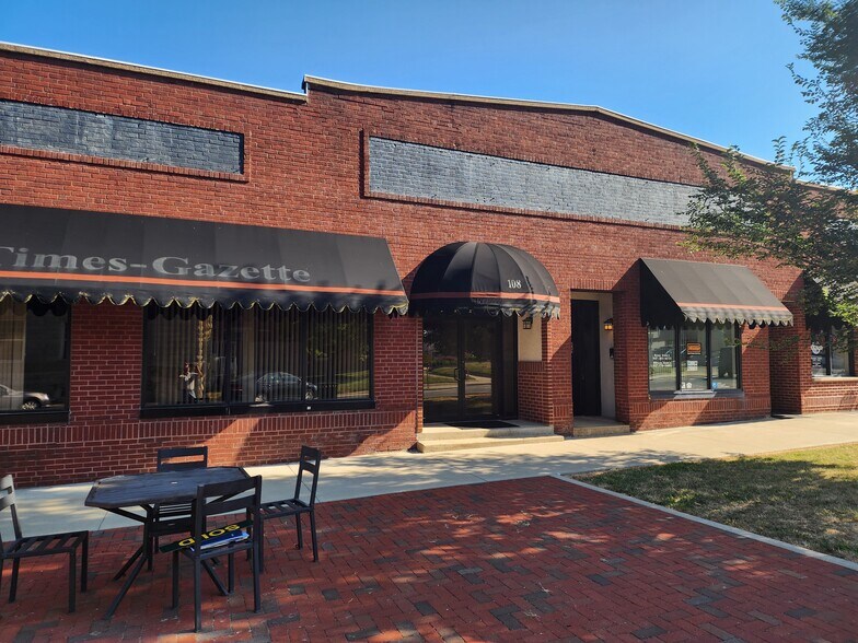 108-A Governor Trimble, Hillsboro, OH for lease - Building Photo - Image 2 of 7