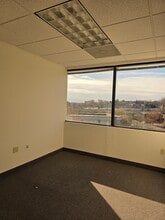 400 Bayonet St, New London, CT for sale Interior Photo- Image 2 of 19