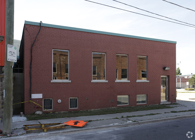 30 Jefferson Ave, Toronto, ON for lease - Building Photo - Image 3 of 3