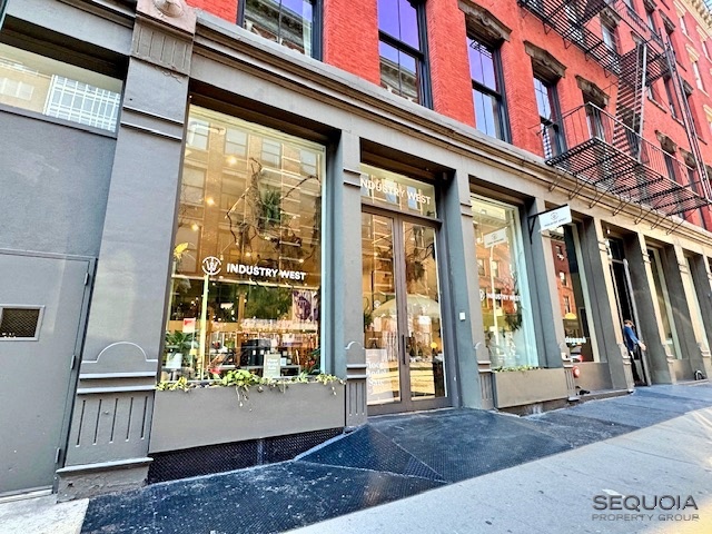 14-18 Crosby St, New York, NY for lease - Building Photo - Image 2 of 6