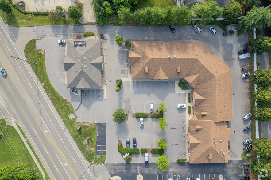 11900-11920 Montgomery Rd, Cincinnati, OH for lease - Aerial - Image 2 of 12