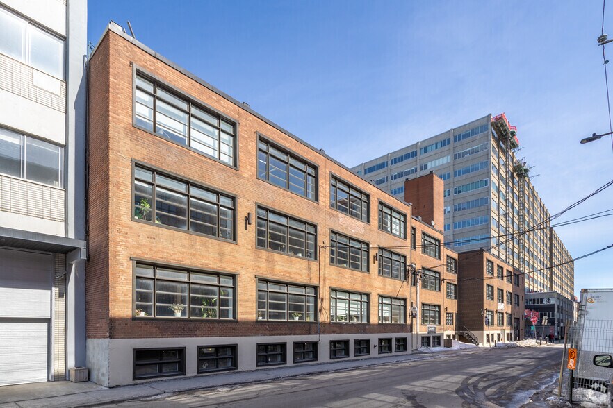 5525-5555 Av De Gaspé, Montréal, QC for sale - Building Photo - Image 1 of 1