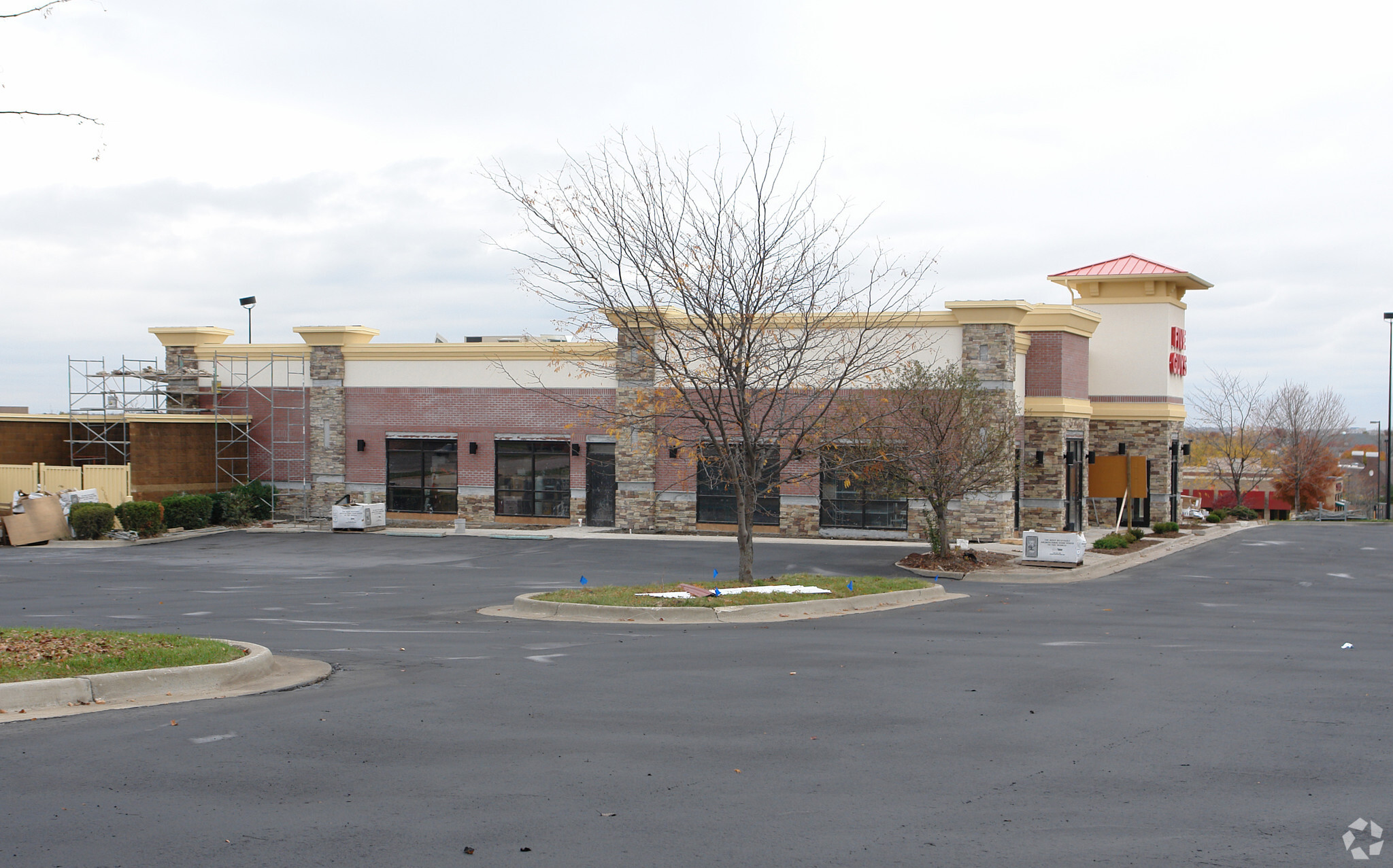 12025 Metcalf Ave, Overland Park, KS for lease Primary Photo- Image 1 of 3