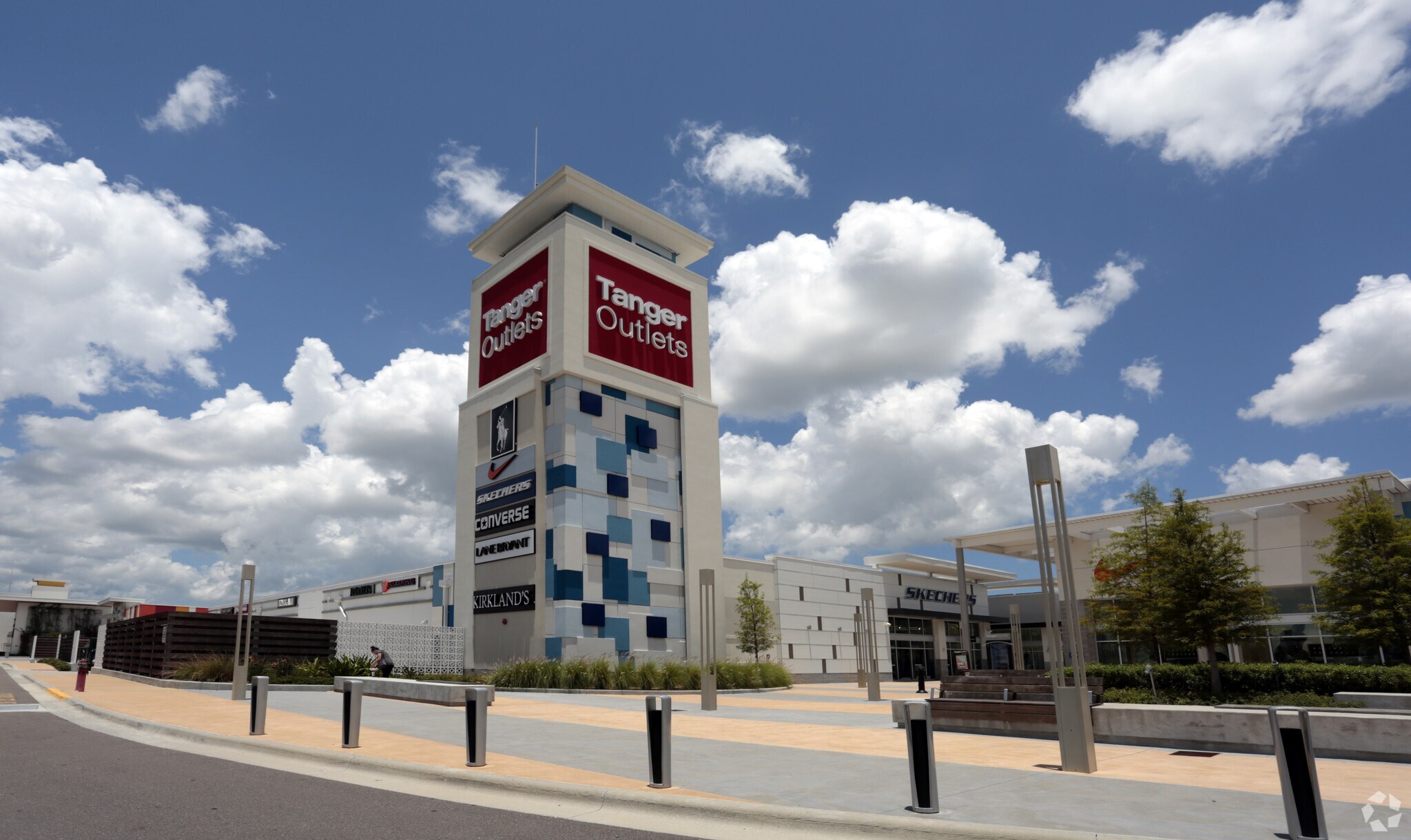 1100 Cornerstone Blvd, Daytona Beach, FL for lease Building Photo- Image 1 of 4