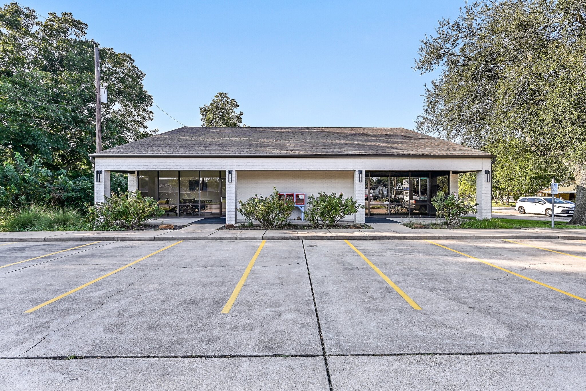 5001 Broadway St, Pearland, TX for lease Interior Photo- Image 1 of 54