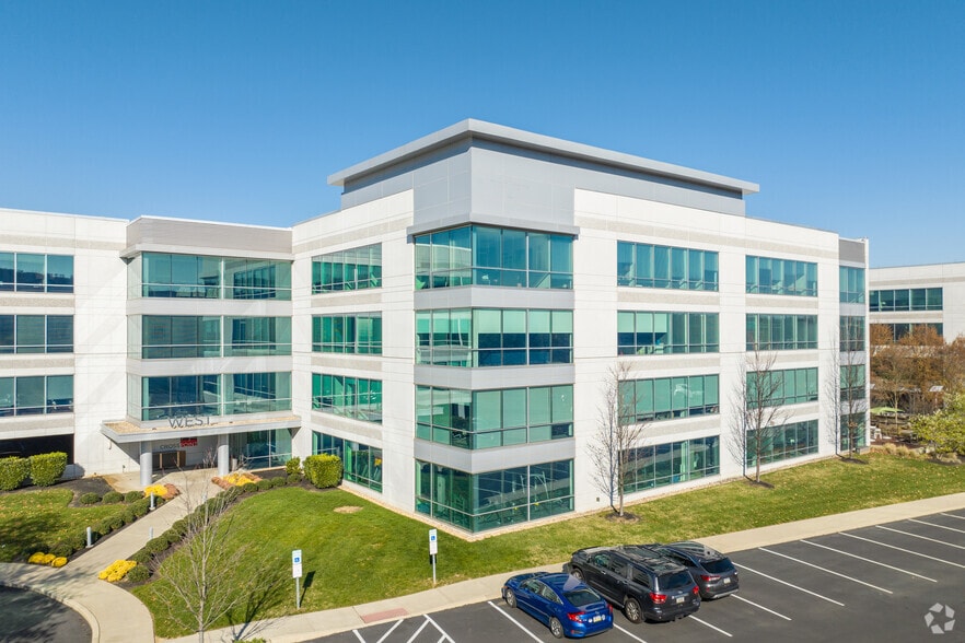 550 E Swedesford Rd, Wayne, PA for lease - Building Photo - Image 1 of 14